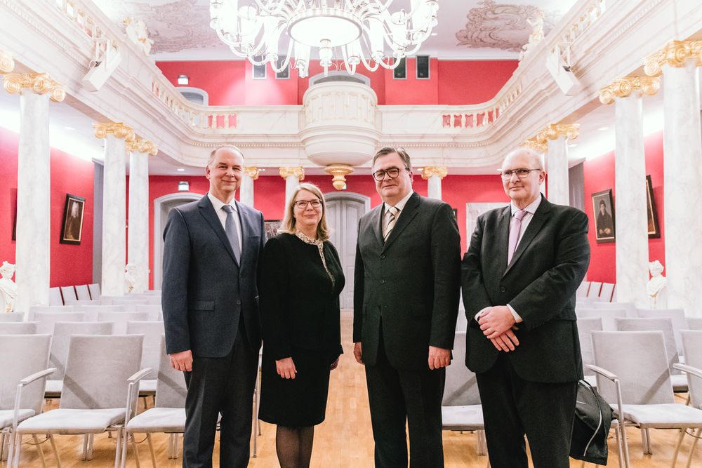 Die Botschafterin Finnlands beim Besuch der Aula der Universität Greifswald - Foto: Philipp Müller