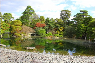 Garten des Imperial Palace - Foto: Paul Conrad