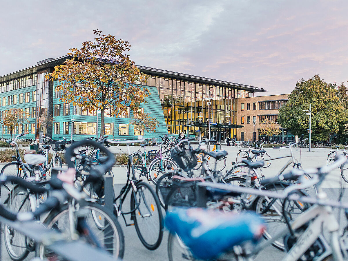 Fahrräder am Berthold-Beitz-Platz