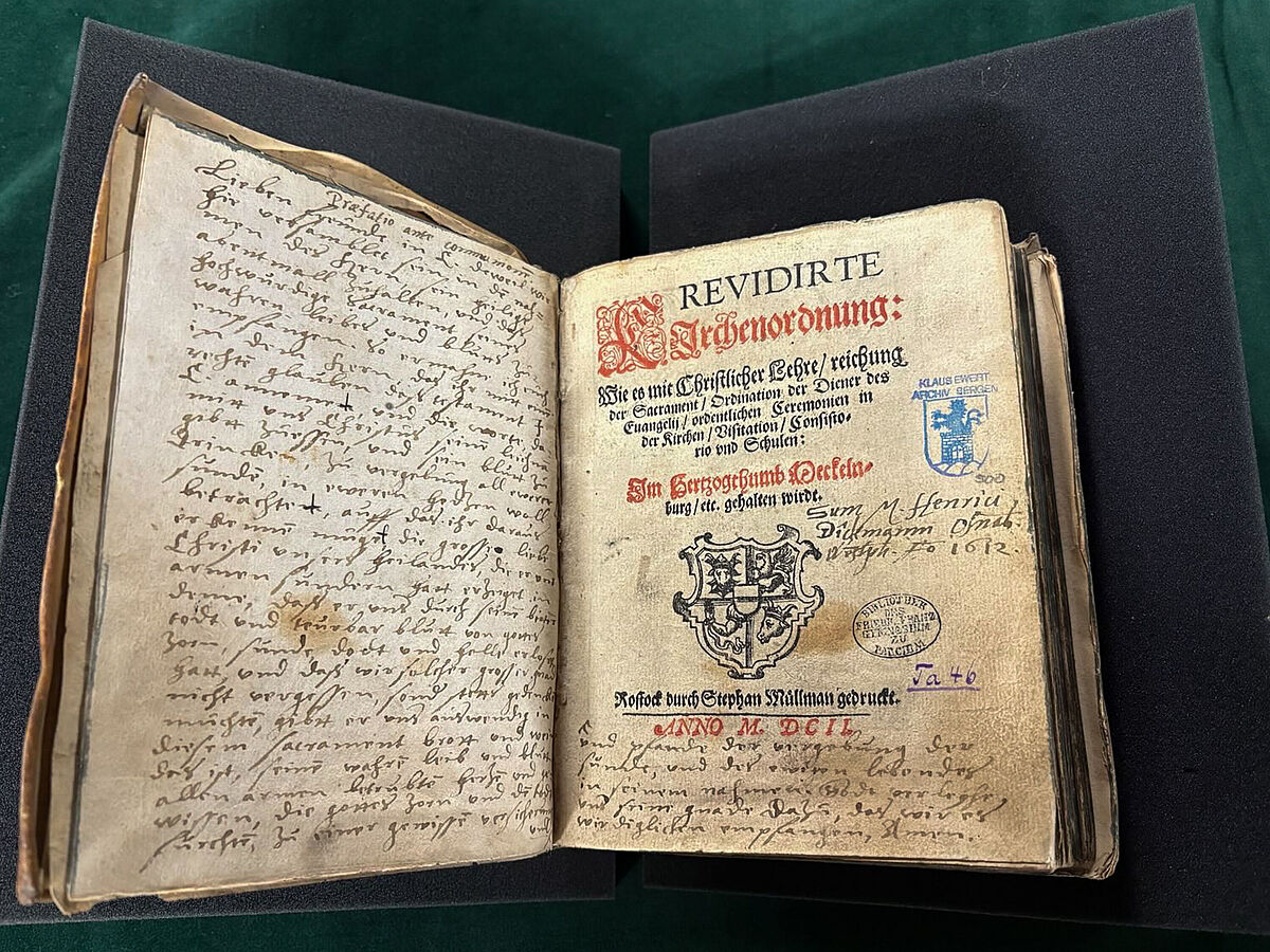 Pommersche Bücher wie dieses sind nun im UB-Bestand zu finden.