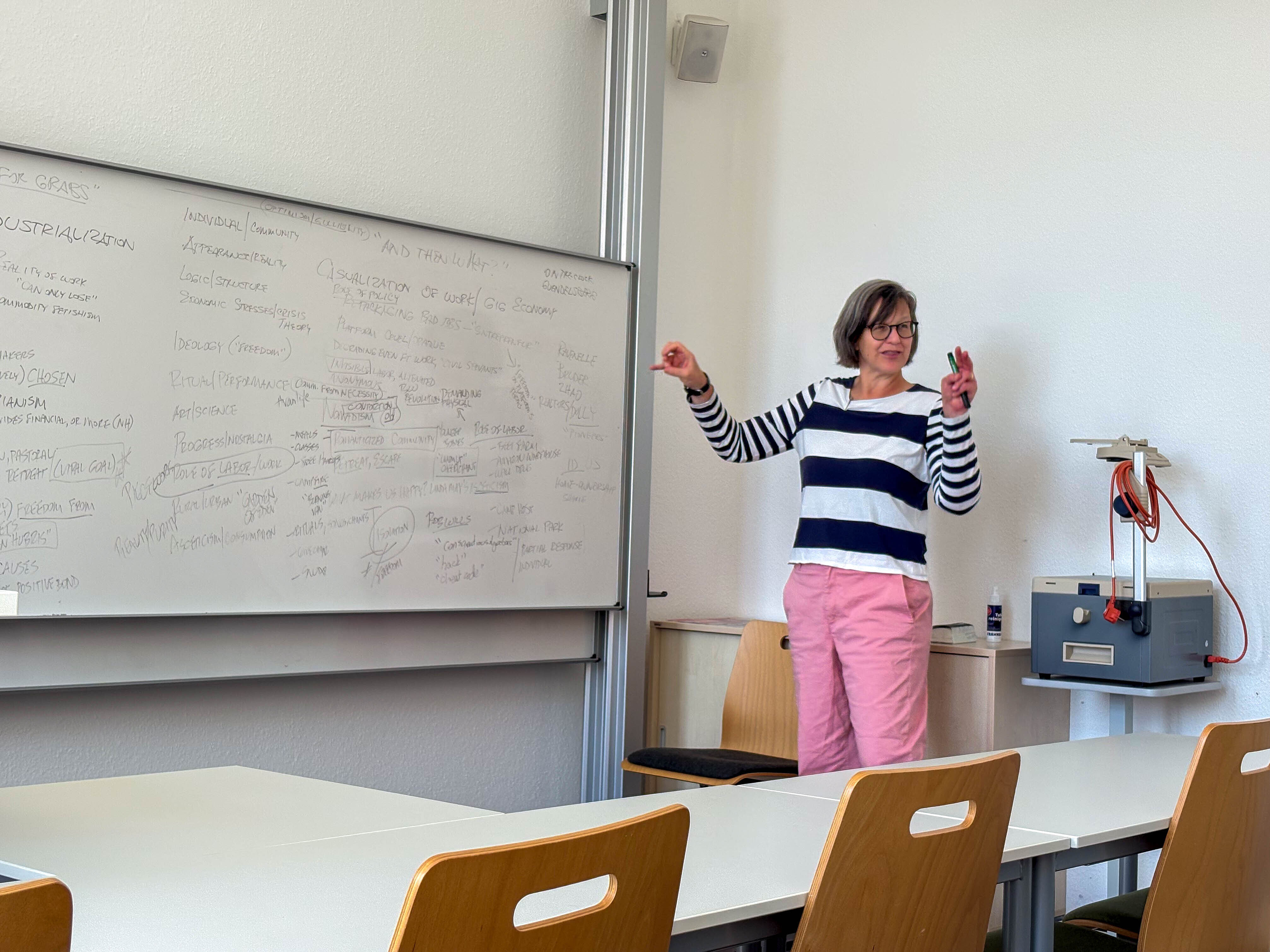 Die US-amerikanische Philosophin Prof. Dr. Karen Adkins von der Regis University in Denver als DAAD-Gastprofessorin an der Universität Greifswald. 