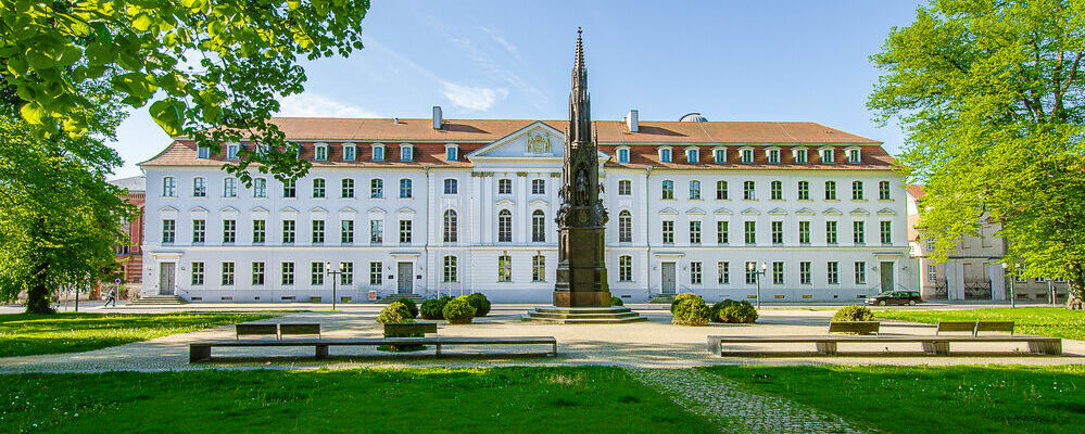Hauptgebäude der Universität Greifswald  ©Jan_Messerschmidt
