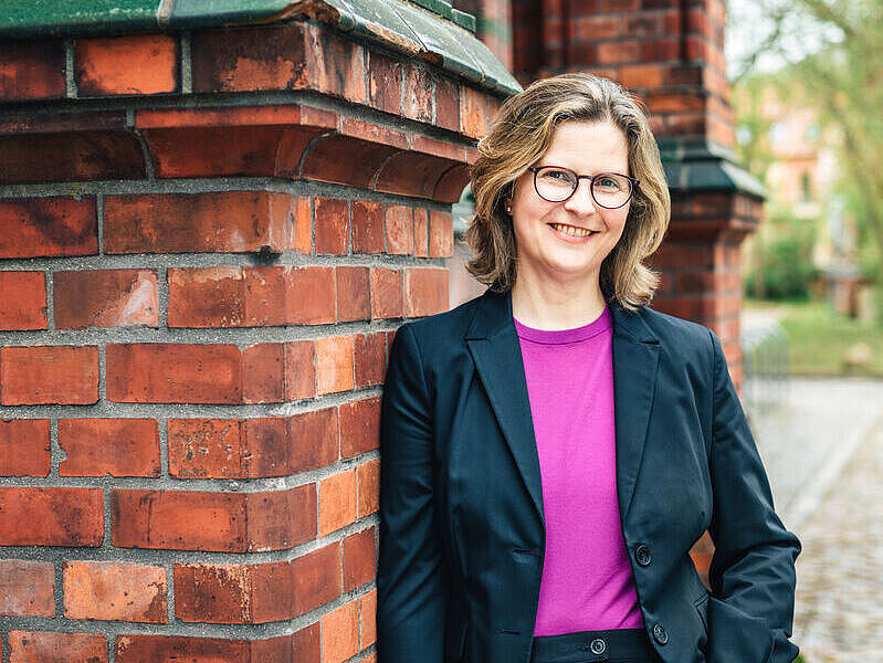 Ein Portrait von Prof. Dr. Anette Sosna.