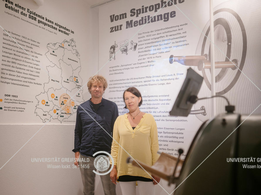 Dr. Hartmut Bettin und Kathrin Pscheidl – Foto: Magnus Schult