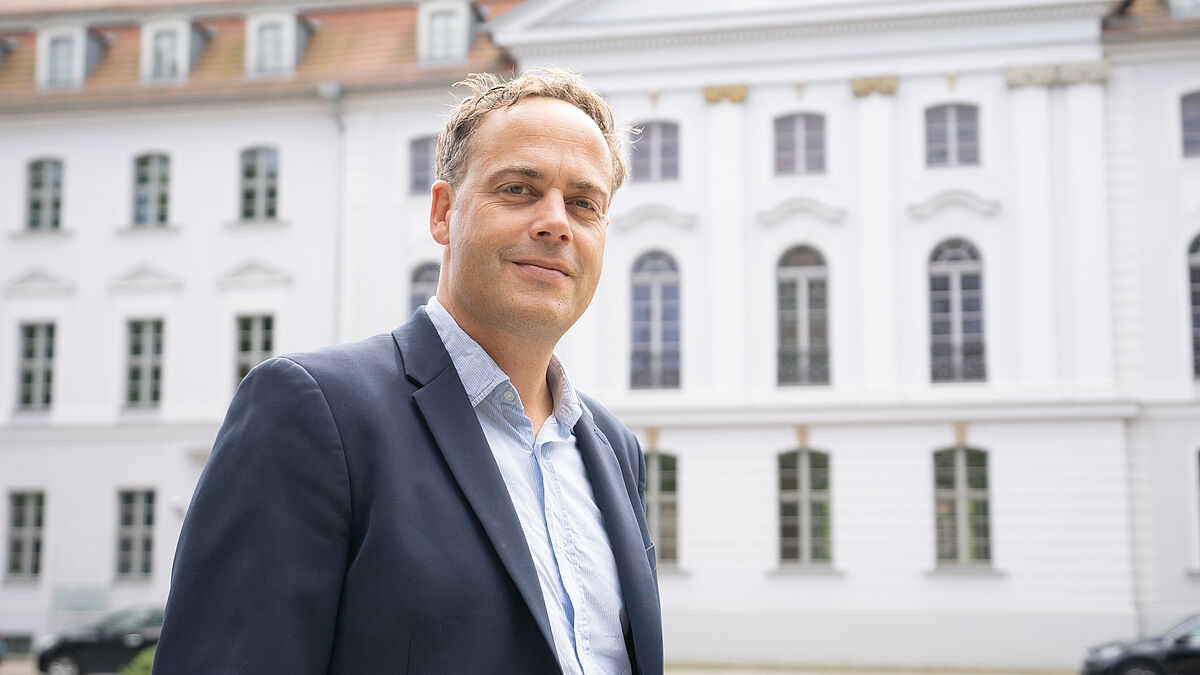 Portrait Prof. Dr. Ben Eppinger, © Patrick Geßner Portrait Prof. Dr. Ben Eppinger, © Patrick Geßner