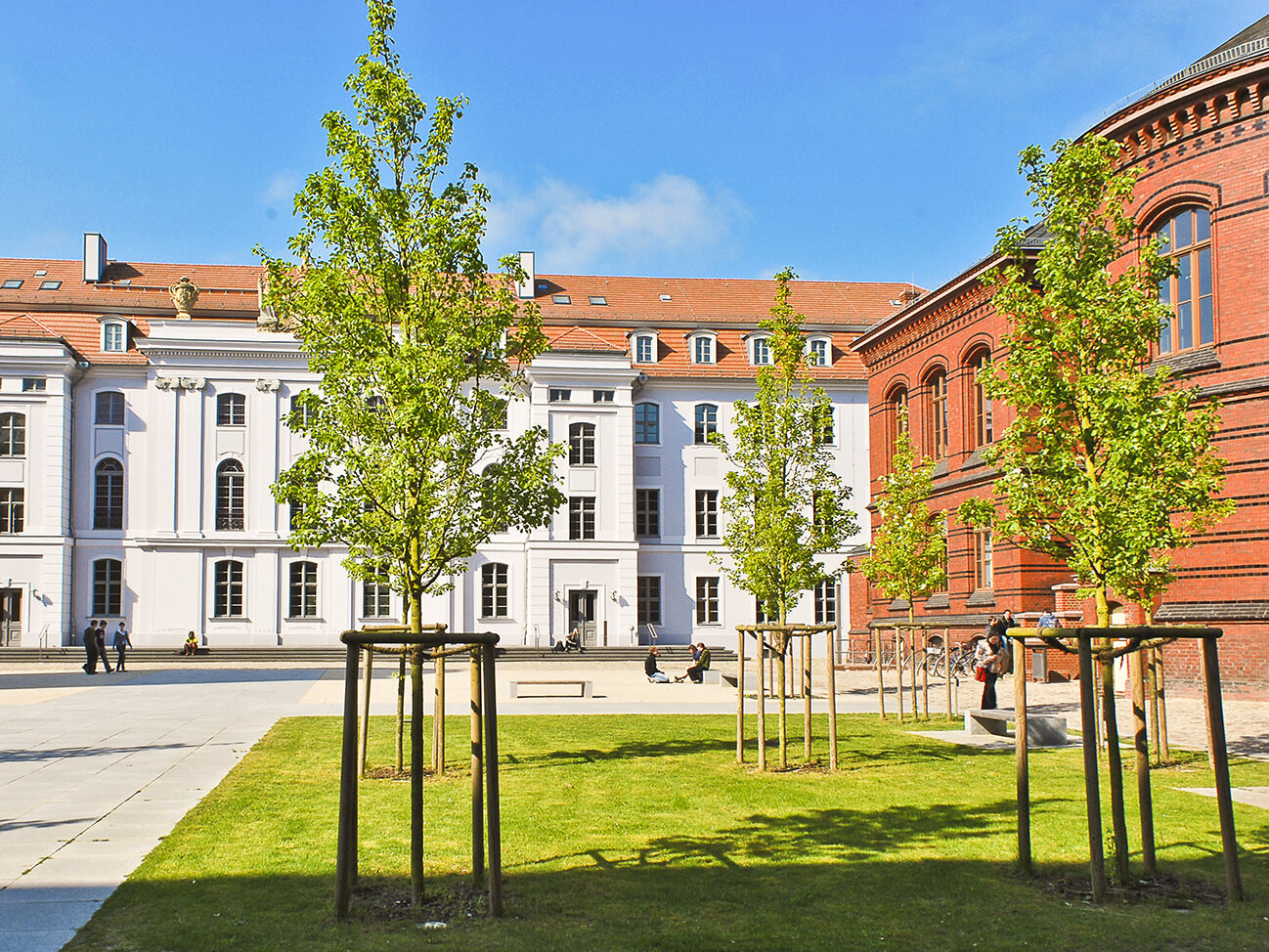 Symbolbild Universitätshauptgebäude Innenhof