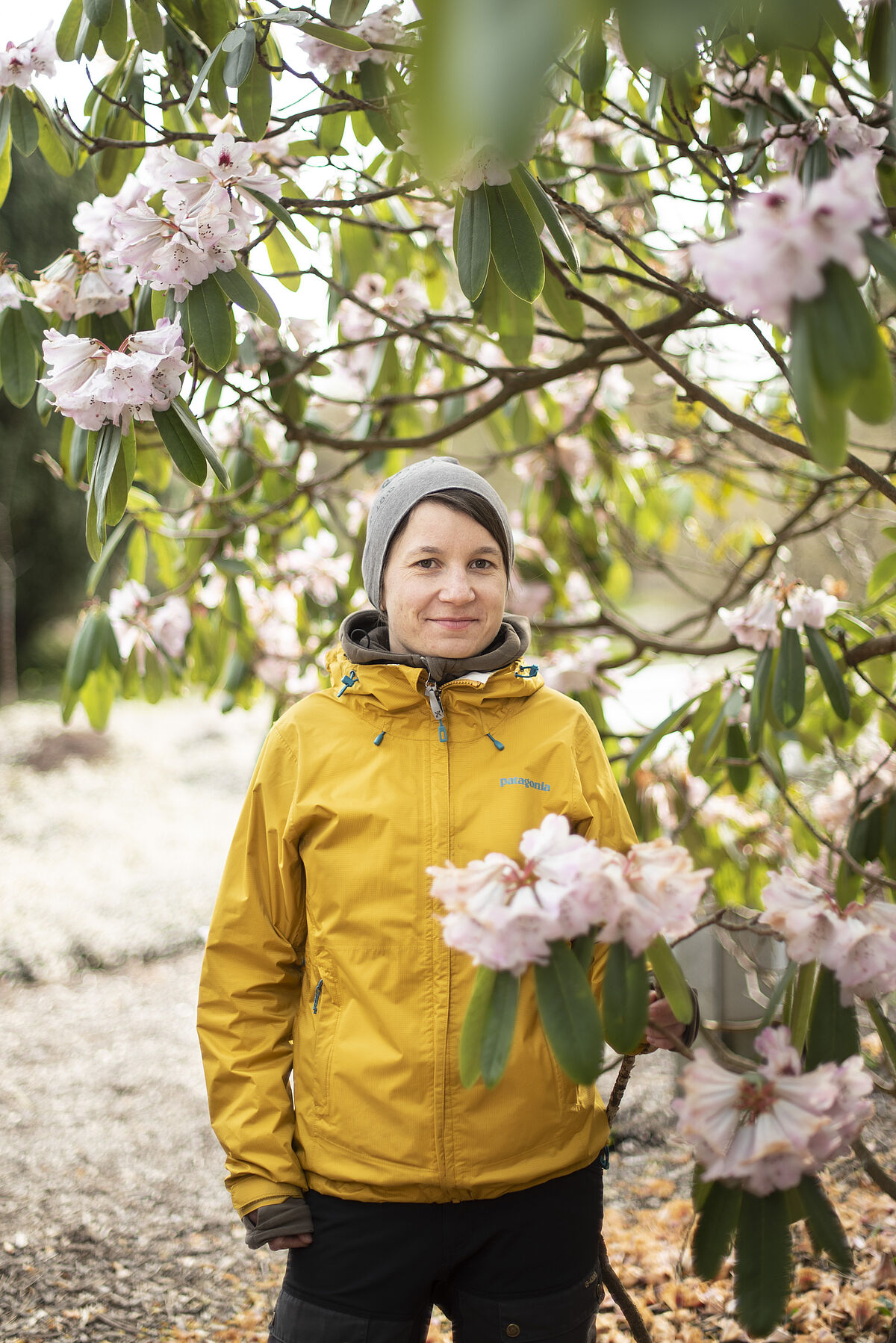 Prof. Dr. Gesche Blume-Werry im Aboretum Greifswald