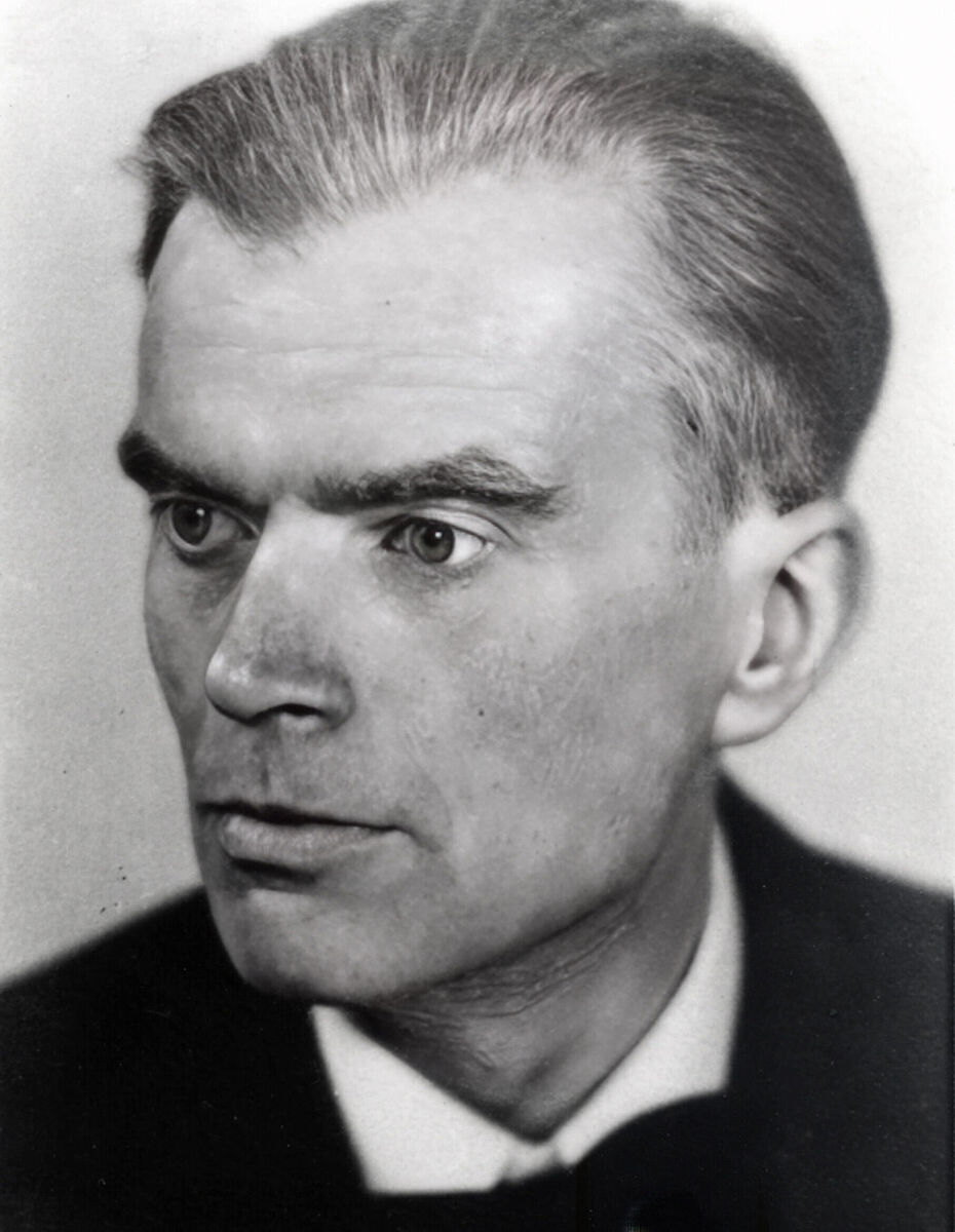 Auf dem Schwarzweiß-Foto ist Ernst Lohmeyer zu sehen.