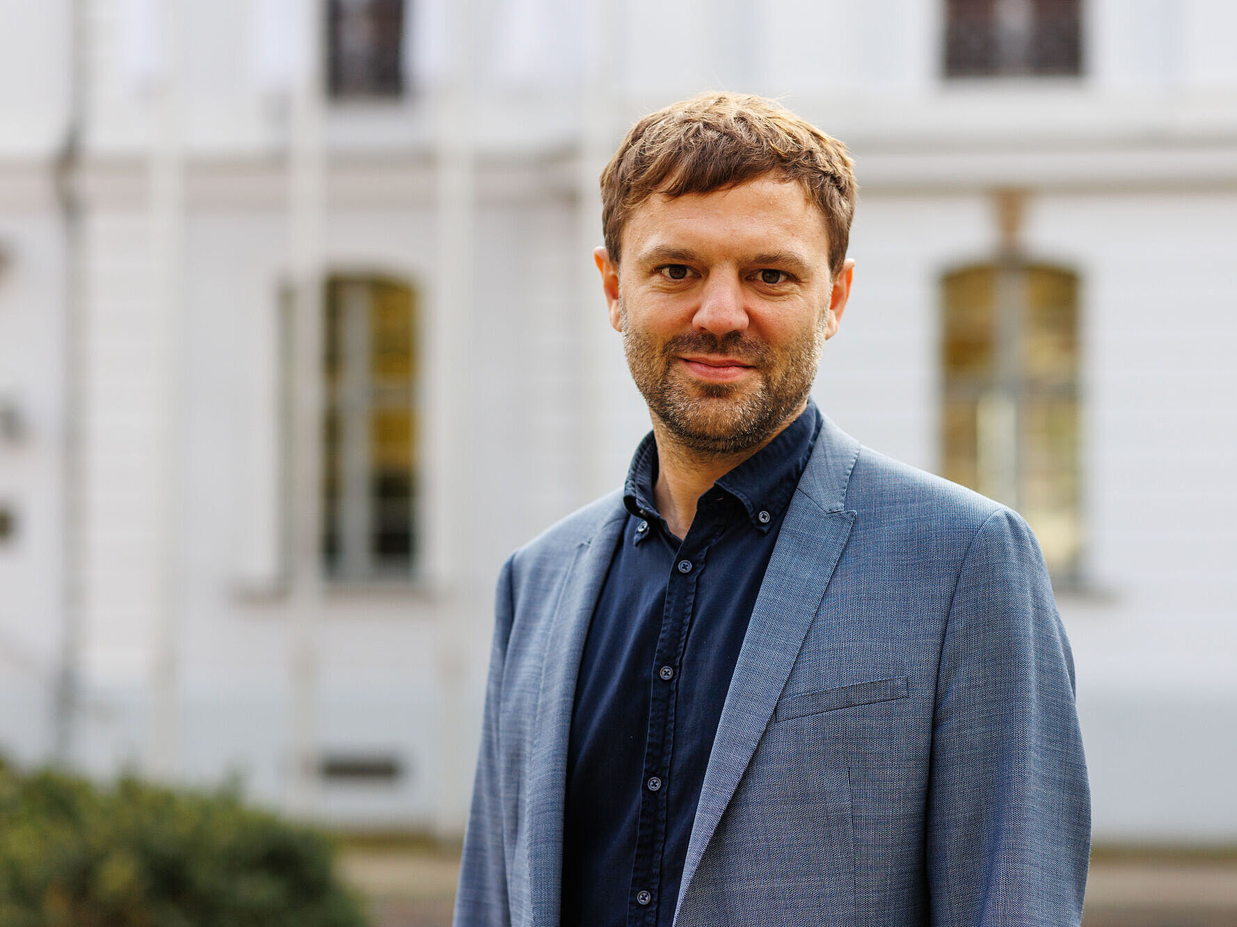 Porträt Prof. Dr. Jan-Hinnerk Antons Porträt Prof. Dr. Jan-Hinnerk Antons