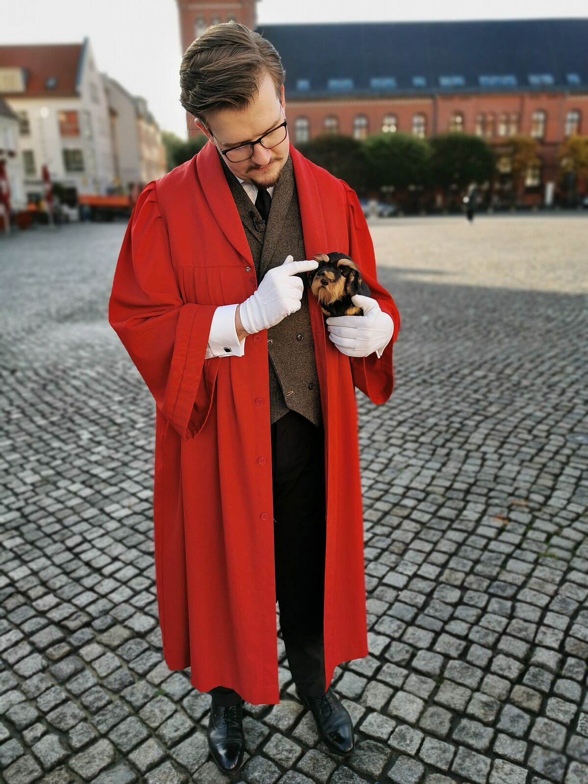 Tour guide Florian while filming "Stadt-Land-Uni"