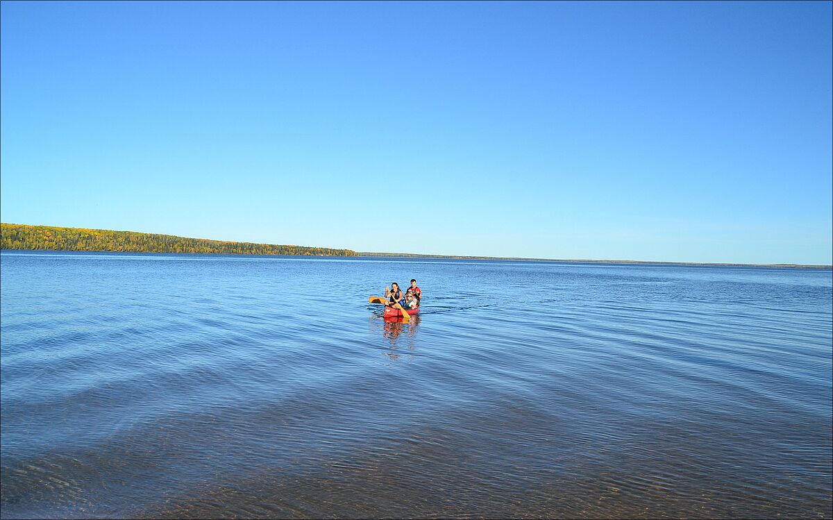 Mit dem Kanu auf dem Waskesiu See -Foto: Emma-Lou Senger