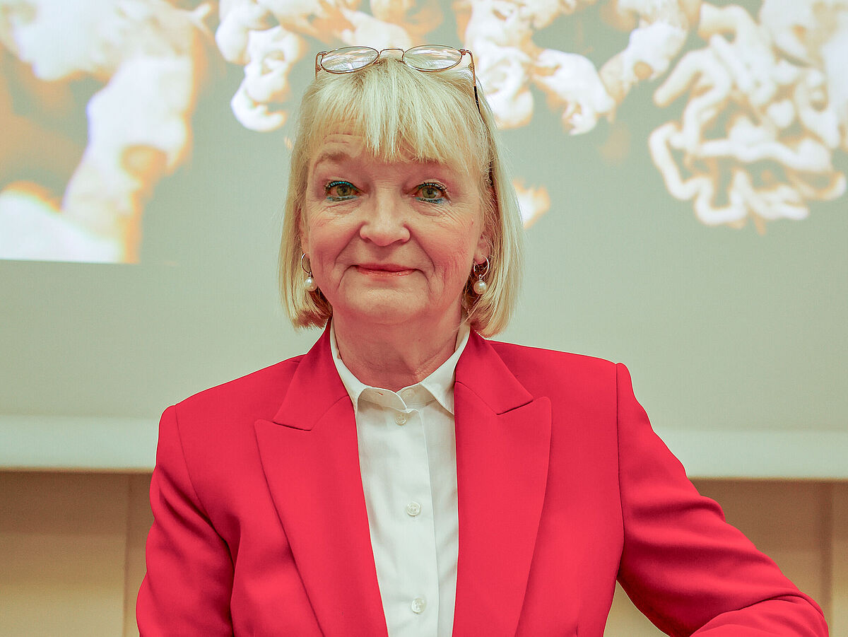 Porträt Prof. Dr. Nicole Endlich